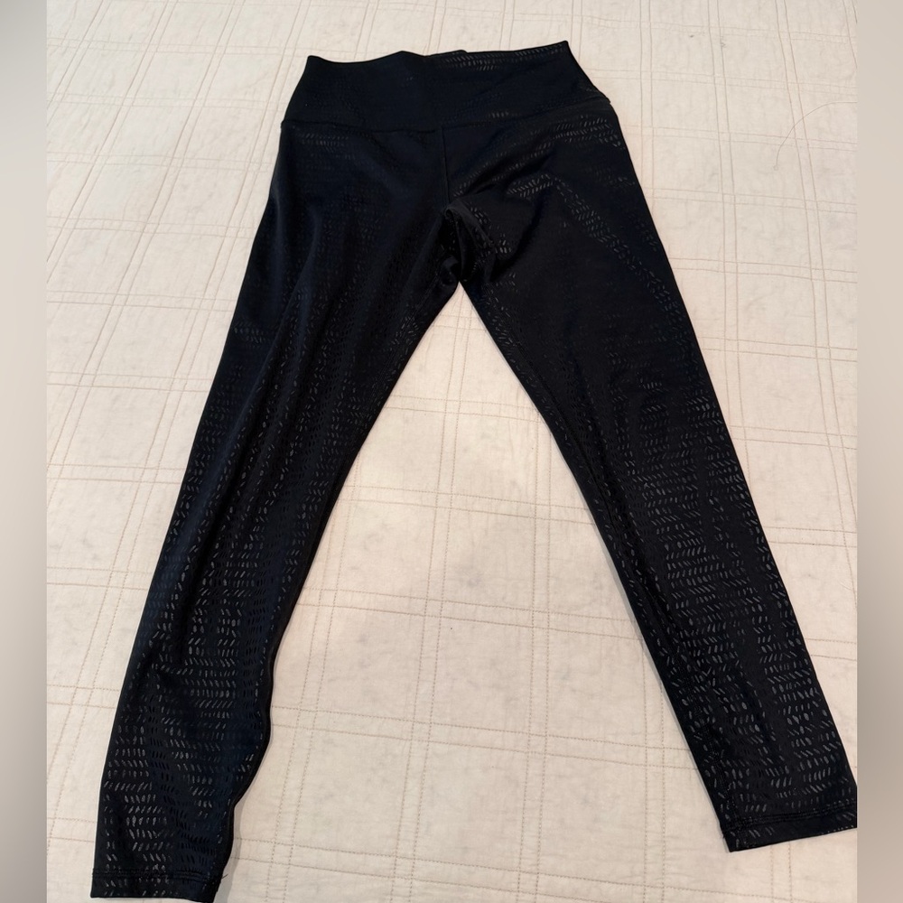 Glyder Black Active leggings with Subtle Gray Microprint shimmer